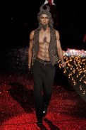 desfiles-jgalliano-parisinvernomen2009rtw-126