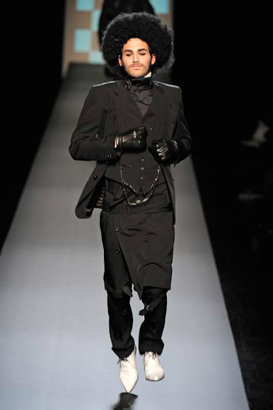 desfiles-jpgaultier-parisinvernomen2009rtw-102