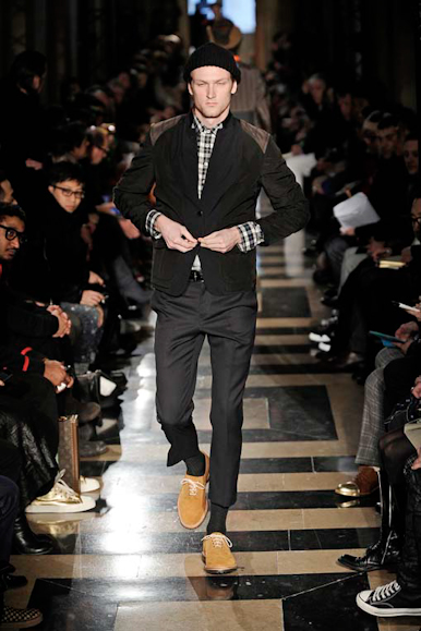 desfiles-jwatanabe-parisinvernomen2009rtw-125