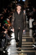 desfiles-jwatanabe-parisinvernomen2009rtw-140