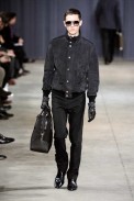 desfiles-lvuitton-parisinvernomen2009rtw-104