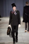 desfiles-lvuitton-parisinvernomen2009rtw-114