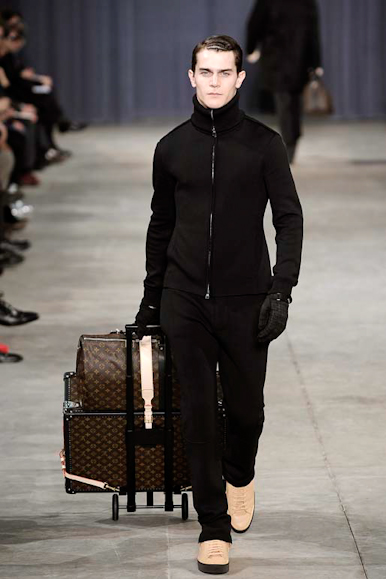 desfiles-lvuitton-parisinvernomen2009rtw-117