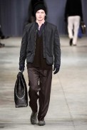 desfiles-lvuitton-parisinvernomen2009rtw-122