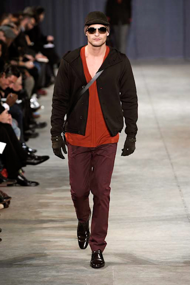 desfiles-lvuitton-parisinvernomen2009rtw-128