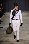 desfiles-lvuitton-parisinvernomen2009rtw-131