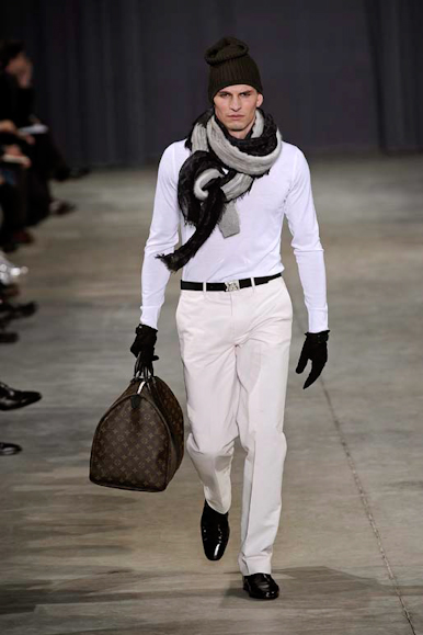 desfiles-lvuitton-parisinvernomen2009rtw-131