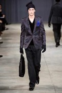 desfiles-lvuitton-parisinvernomen2009rtw-137