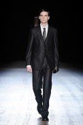 desfiles-rafsimons-parisinvernomen2009rtw-102