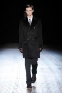 desfiles-rafsimons-parisinvernomen2009rtw-105