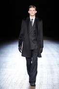 desfiles-rafsimons-parisinvernomen2009rtw-106
