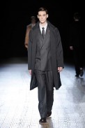 desfiles-rafsimons-parisinvernomen2009rtw-109