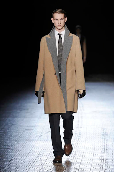 desfiles-rafsimons-parisinvernomen2009rtw-111