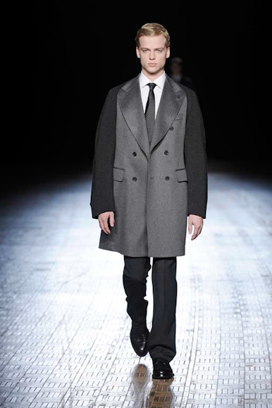desfiles-rafsimons-parisinvernomen2009rtw-114