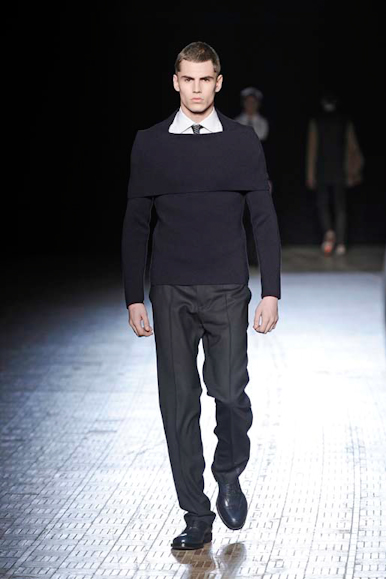 desfiles-rafsimons-parisinvernomen2009rtw-122
