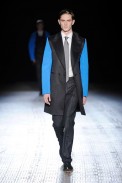 desfiles-rafsimons-parisinvernomen2009rtw-128