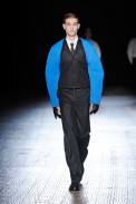 desfiles-rafsimons-parisinvernomen2009rtw-129
