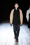 desfiles-rafsimons-parisinvernomen2009rtw-134