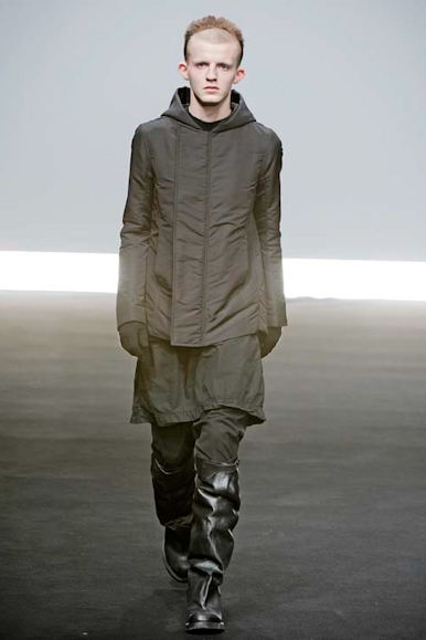 desfiles-rickowens-parisinvernomen2009rtw-100