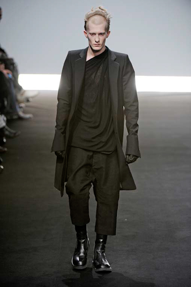 desfiles-rickowens-parisinvernomen2009rtw-109