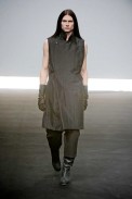desfiles-rickowens-parisinvernomen2009rtw-123