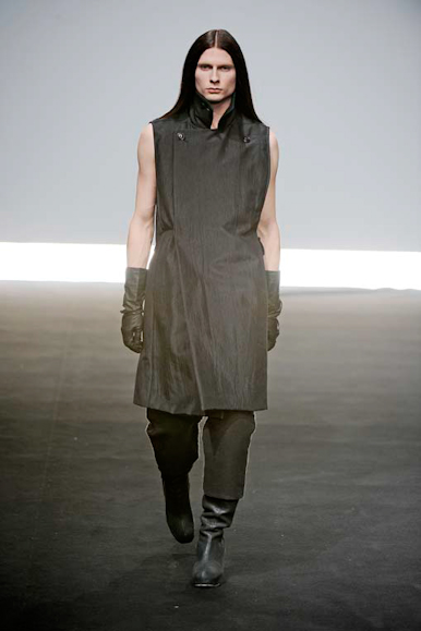 desfiles-rickowens-parisinvernomen2009rtw-123
