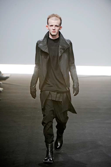 desfiles-rickowens-parisinvernomen2009rtw-124