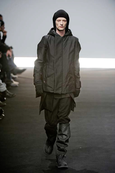 desfiles-rickowens-parisinvernomen2009rtw-128