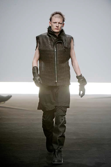 desfiles-rickowens-parisinvernomen2009rtw-139