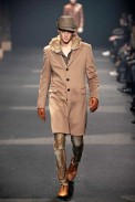 desfiles-tmugler-parisinvernomen2009rtw-109