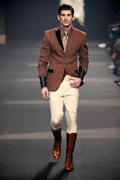 desfiles-tmugler-parisinvernomen2009rtw-115