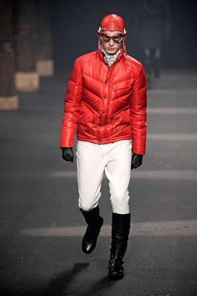 desfiles-tmugler-parisinvernomen2009rtw-118