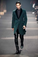 desfiles-tmugler-parisinvernomen2009rtw-127