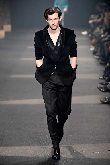 desfiles-tmugler-parisinvernomen2009rtw-131
