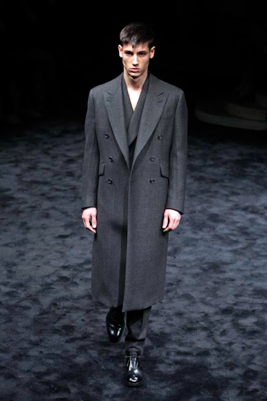 desfiles-prada-milaoinverno2009menrtw-100