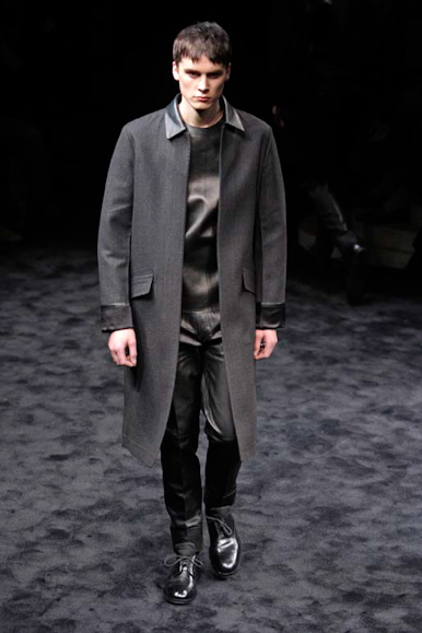 desfiles-prada-milaoinverno2009menrtw-106