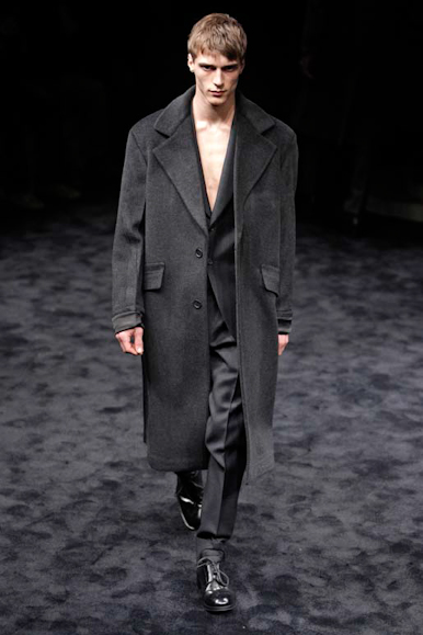 desfiles-prada-milaoinverno2009menrtw-125