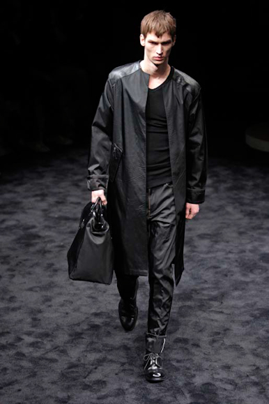 desfiles-prada-milaoinverno2009menrtw-126