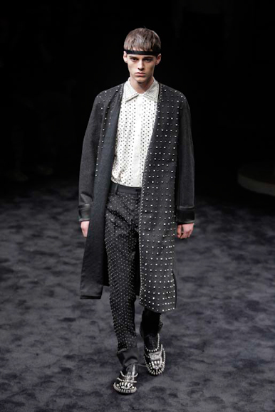 desfiles-prada-milaoinverno2009menrtw-133