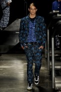 dest_i09_025