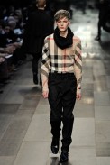 desfiles-burberry-milaoinverno2009menrtw-106
