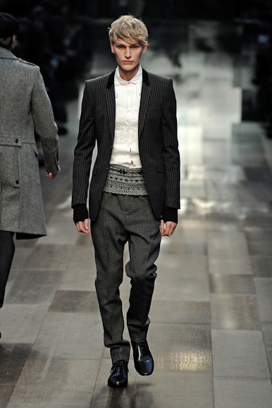 desfiles-burberry-milaoinverno2009menrtw-136