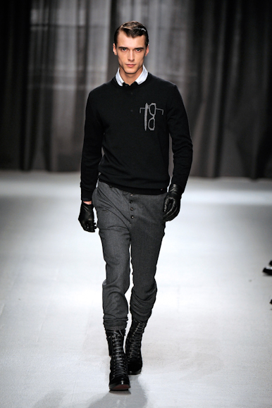 desfiles-moschino-milaoinverno2009menrtw-102