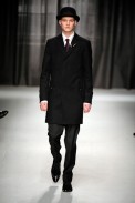 desfiles-moschino-milaoinverno2009menrtw-105