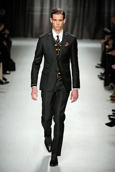 desfiles-moschino-milaoinverno2009menrtw-108
