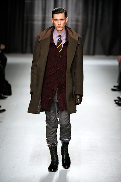 desfiles-moschino-milaoinverno2009menrtw-110