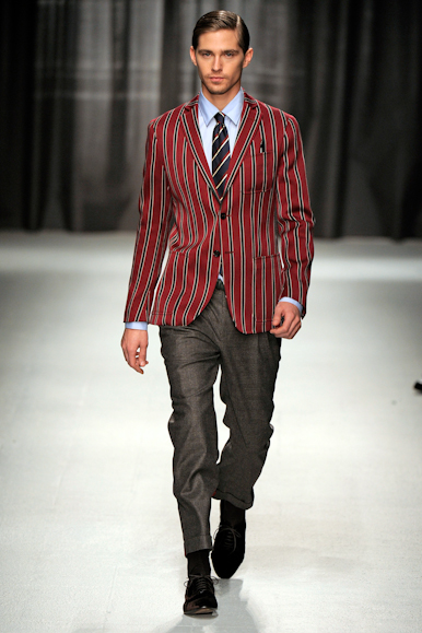 desfiles-moschino-milaoinverno2009menrtw-111