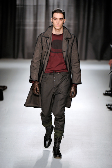 desfiles-moschino-milaoinverno2009menrtw-114