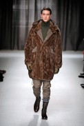 desfiles-moschino-milaoinverno2009menrtw-115
