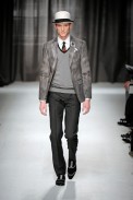 desfiles-moschino-milaoinverno2009menrtw-120